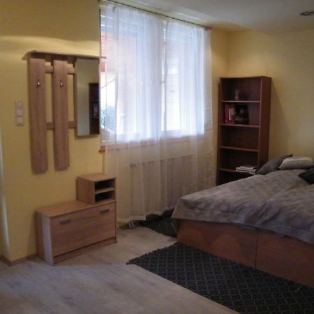 Pal Utcai Apartman Мішкольц Екстер'єр фото