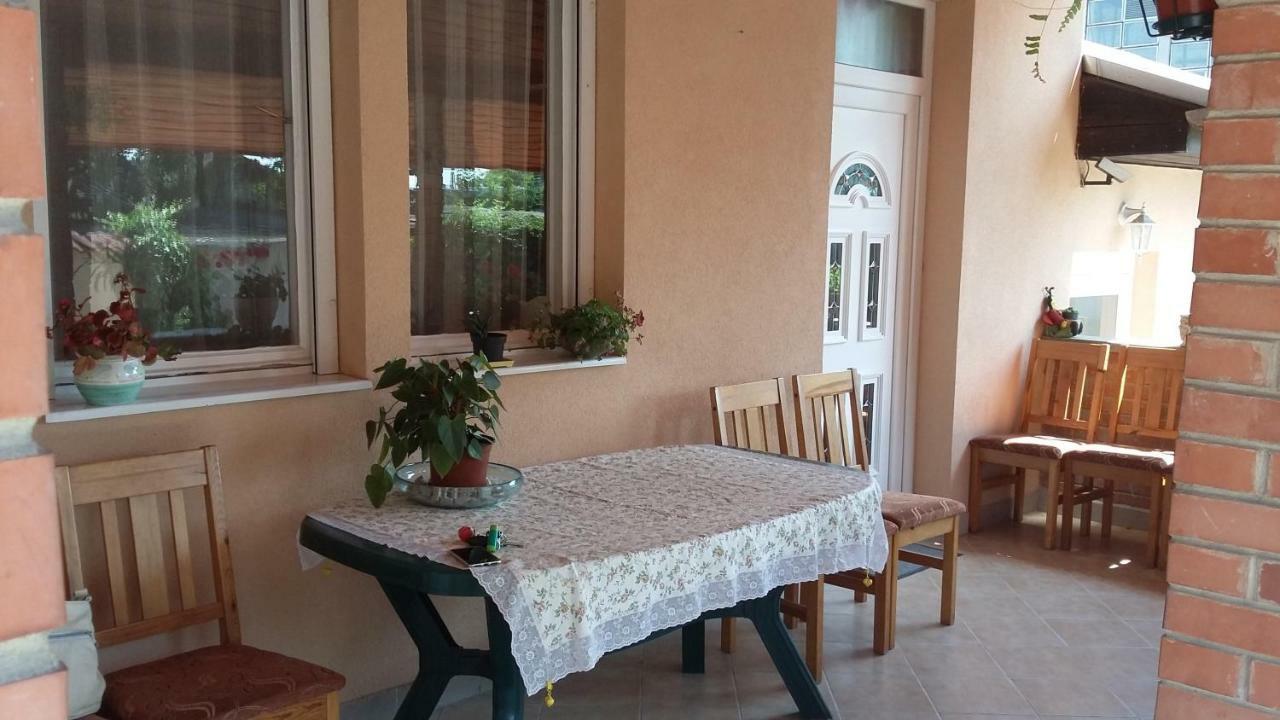 Pal Utcai Apartman Мішкольц Екстер'єр фото